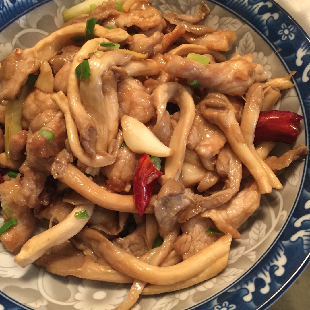 平菇炒肉