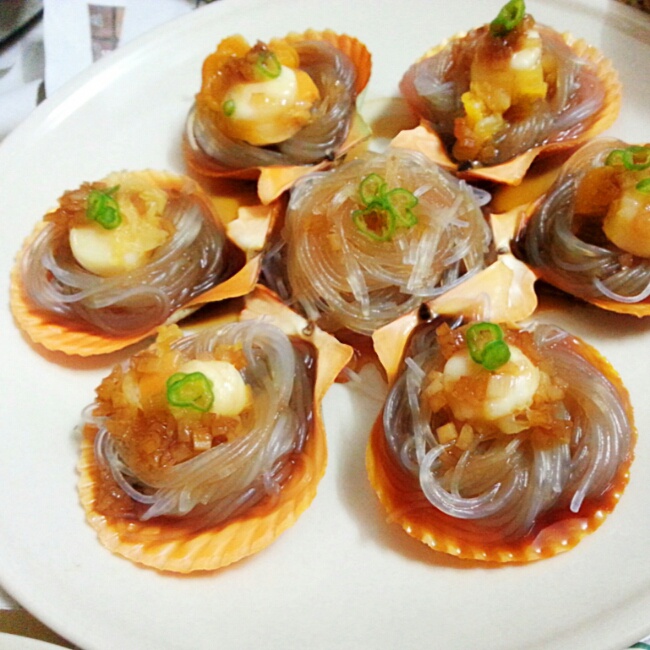 queenie417做的蒜蓉粉丝蒸扇贝