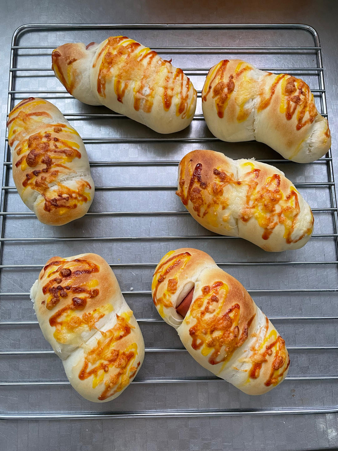 软fufu的经典肉松肠仔包