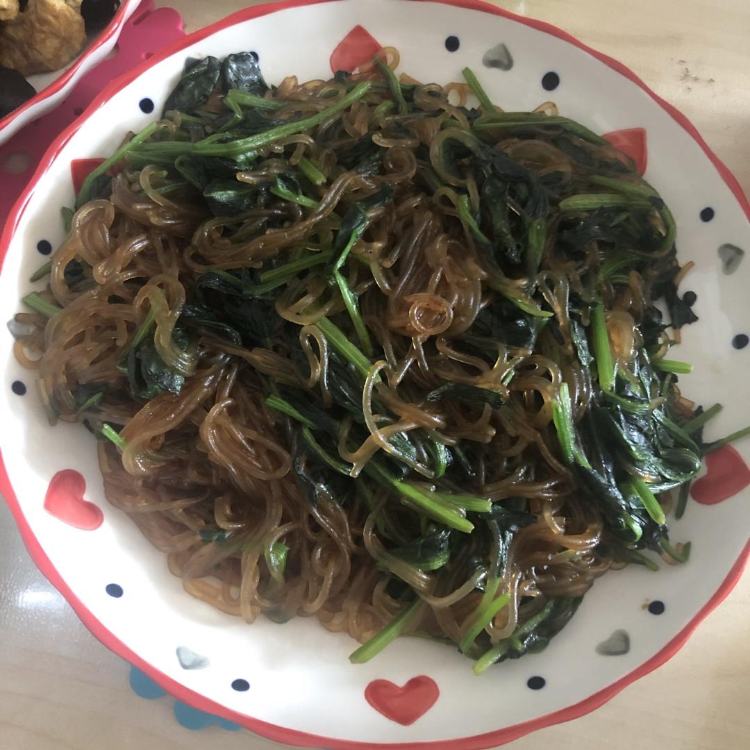 菠菜炒粉丝