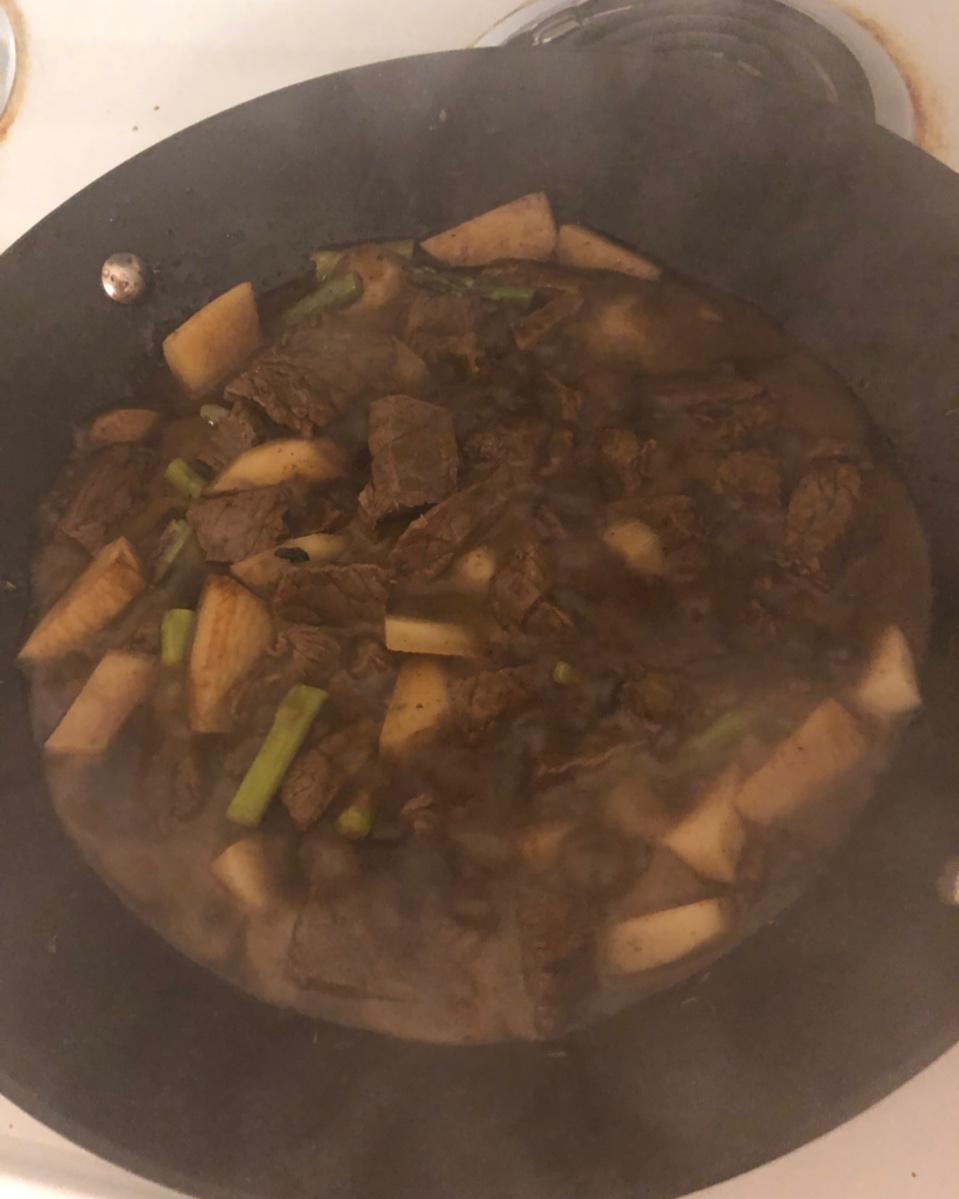 土豆炖牛肉