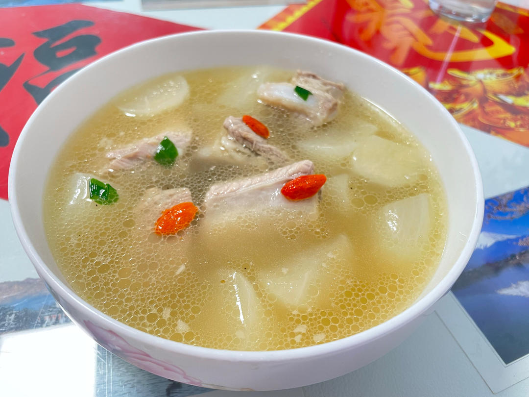 冬季养生汤❗️汤鲜味美～萝卜排骨汤