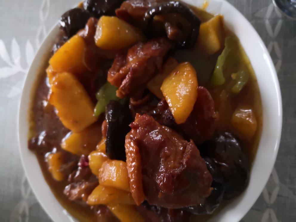 红烧鸭腿土豆块