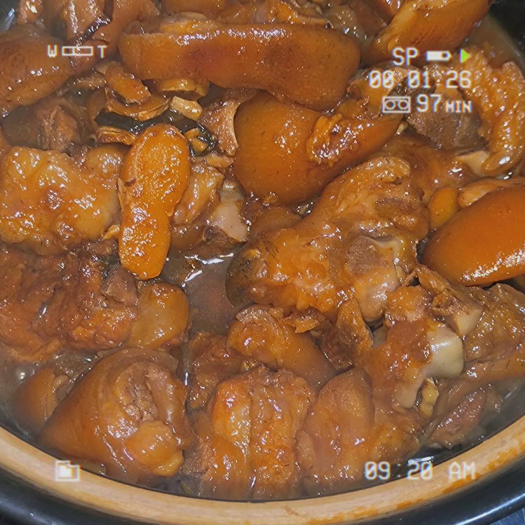 美味的家常菜：红烧猪蹄
