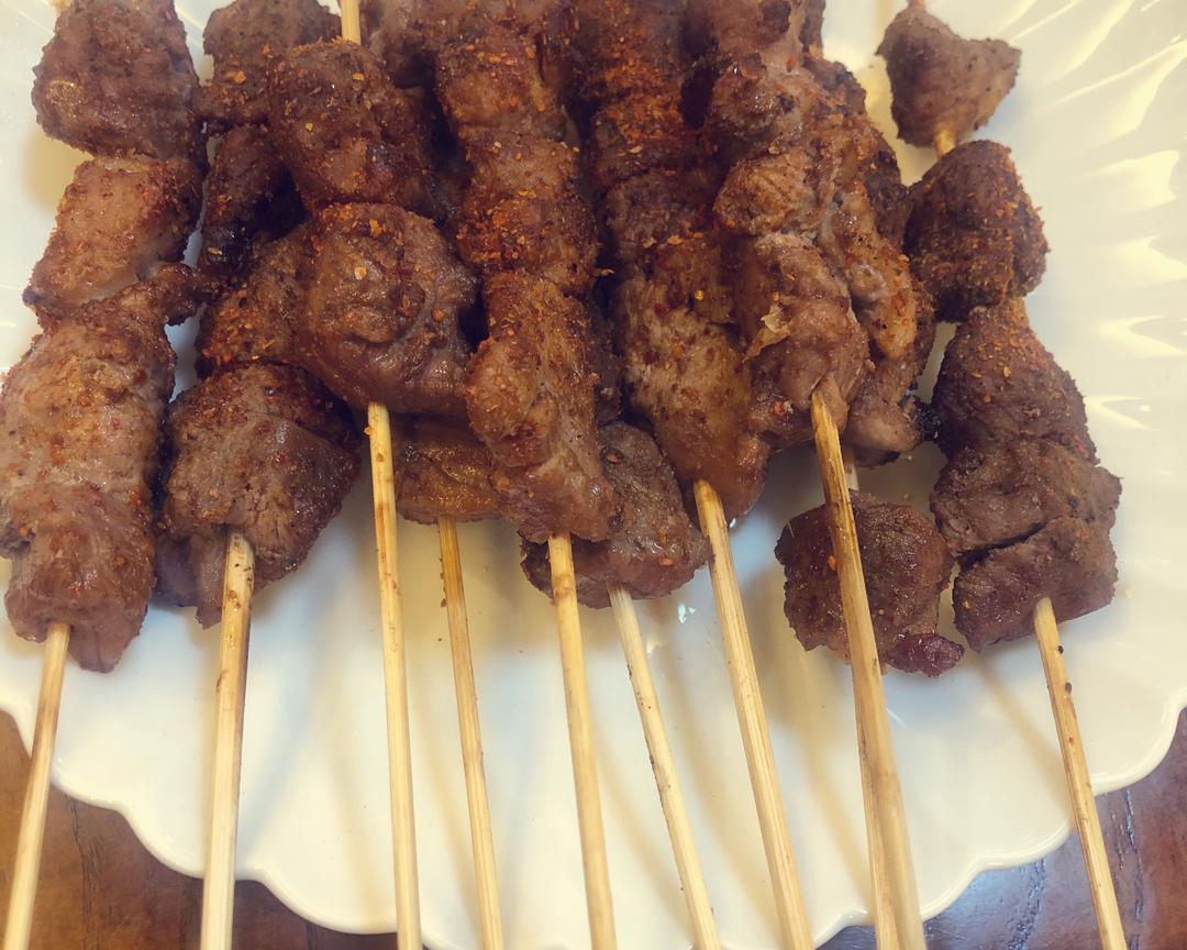 0人做过这道菜下厨房用户_v0i5很爱吃碳烤肉串,闻闻就香,以前青岛有一