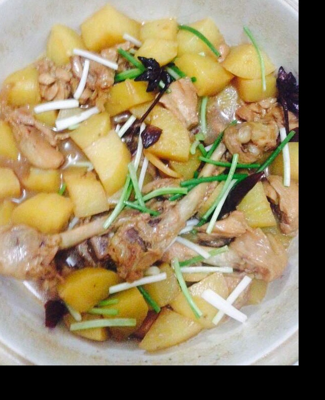 土豆炖鸡块