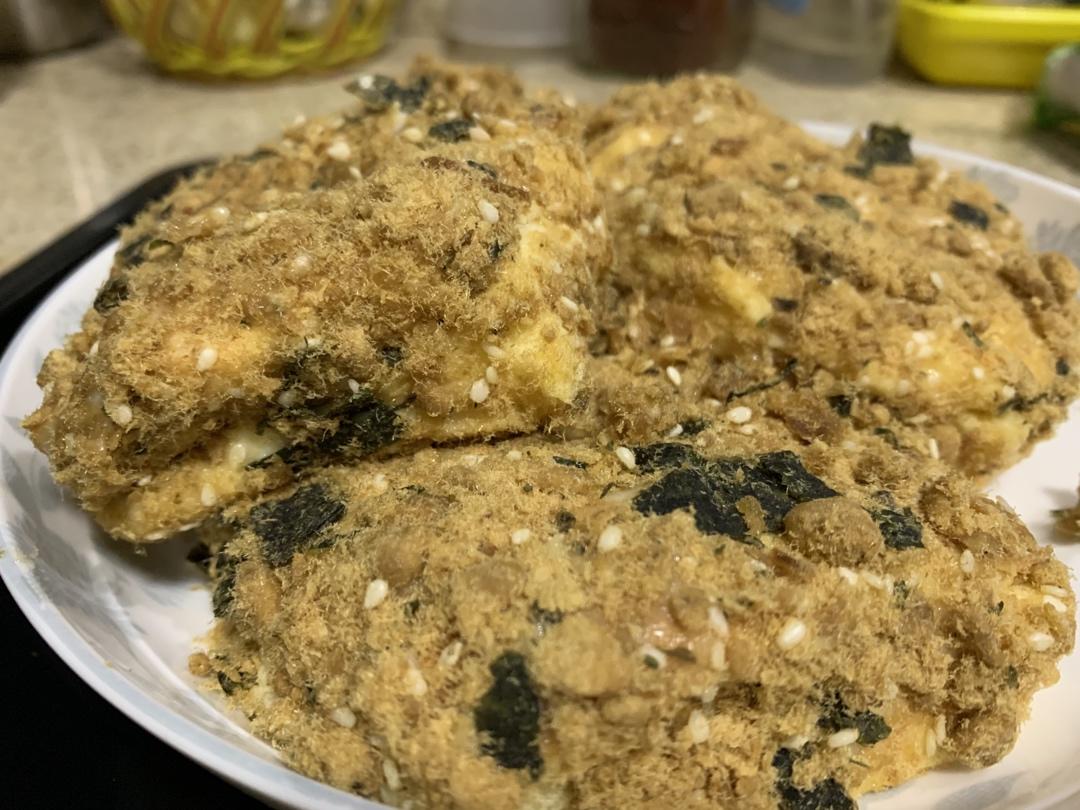 爆浆肉松小贝