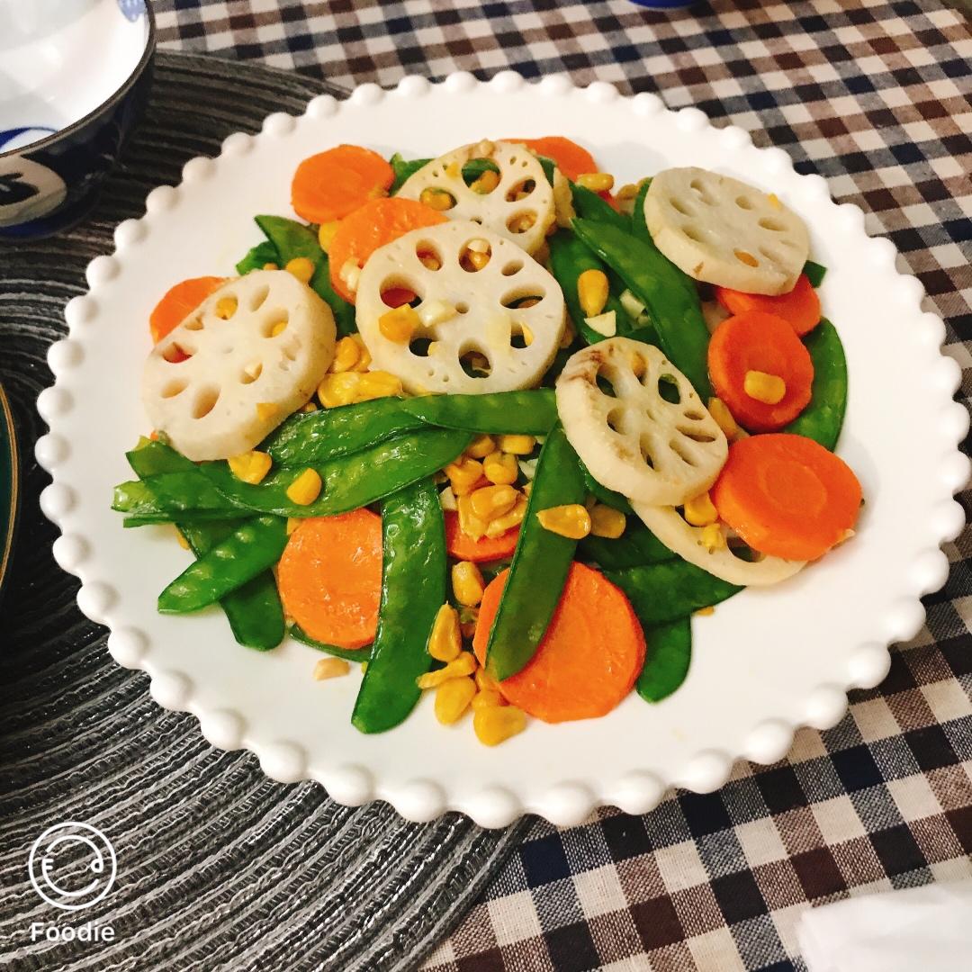 素菜也可以这么美—荷塘小炒