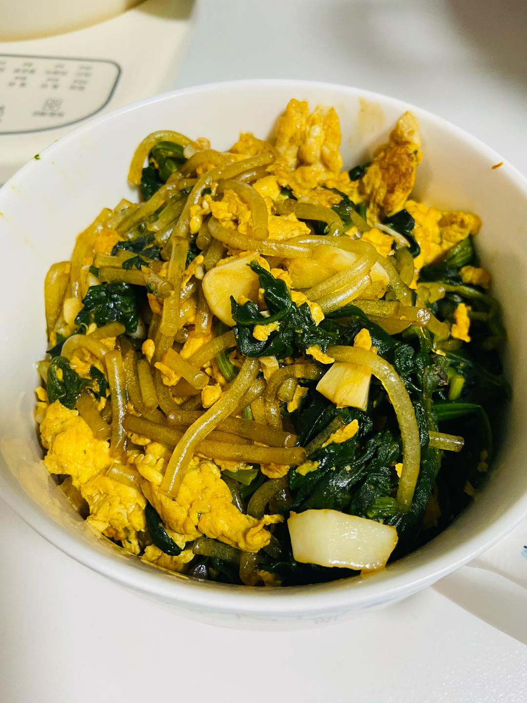 菠菜粉条炒鸡蛋
