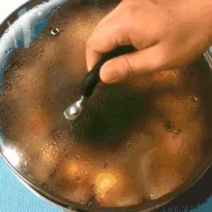 家庭版焖锅（家庭自制三汁焖锅）的做法 步骤17