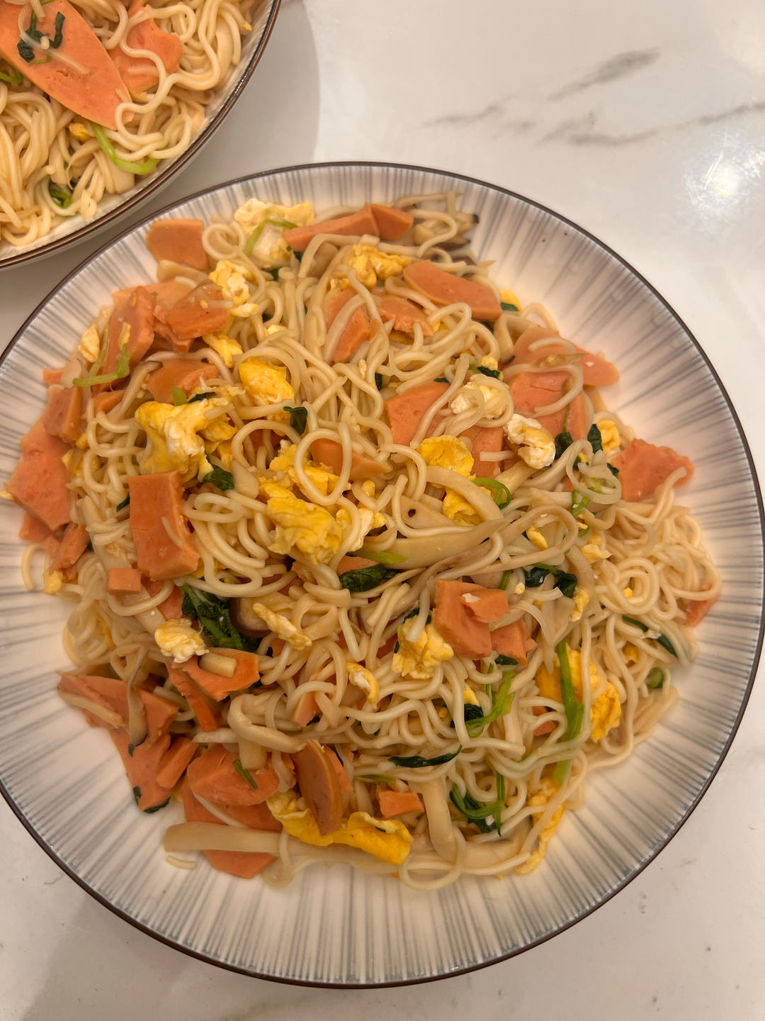 杏鲍菇火腿炒面