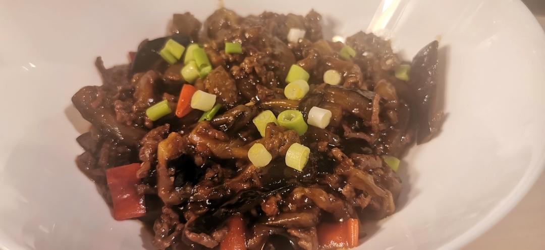 肉沫茄子（非油炸健康版）文末另附万能鱼香汁配方。