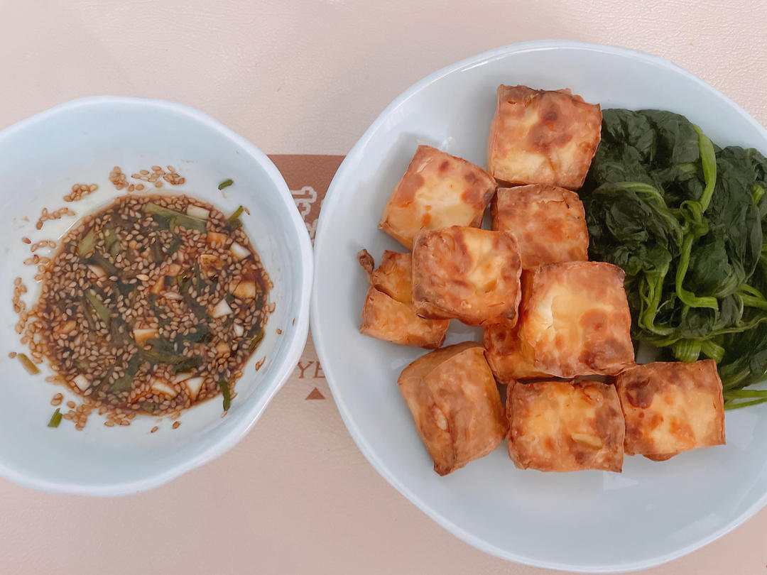 小吃｜街边酥炸豆腐附酱汁（空气炸锅版）