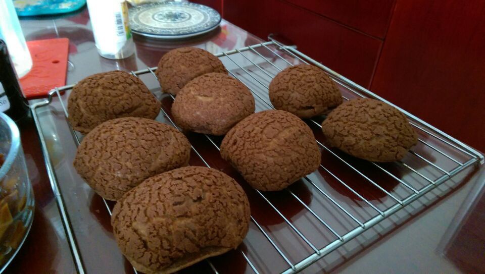 巧克力酥皮泡芙