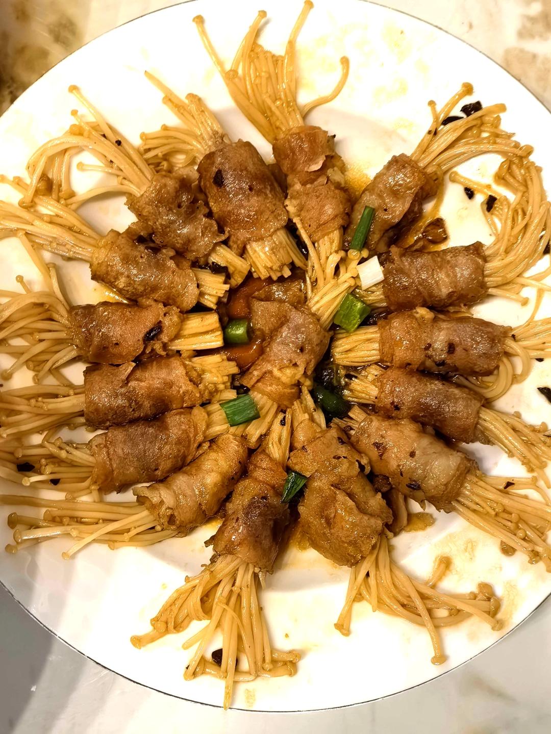 好吃到舔盘的肥牛金针菇卷