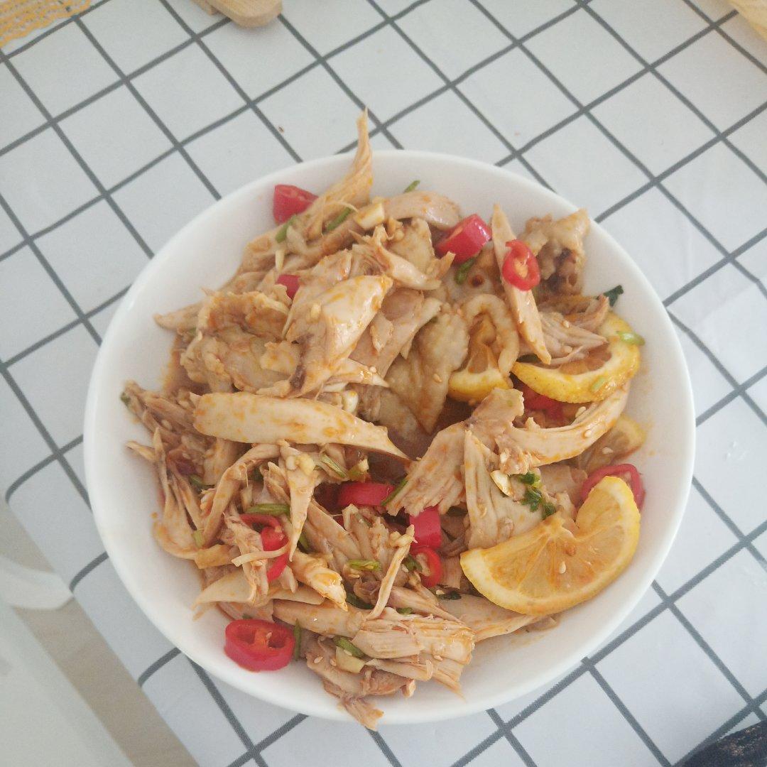 凉拌手撕鸡腿