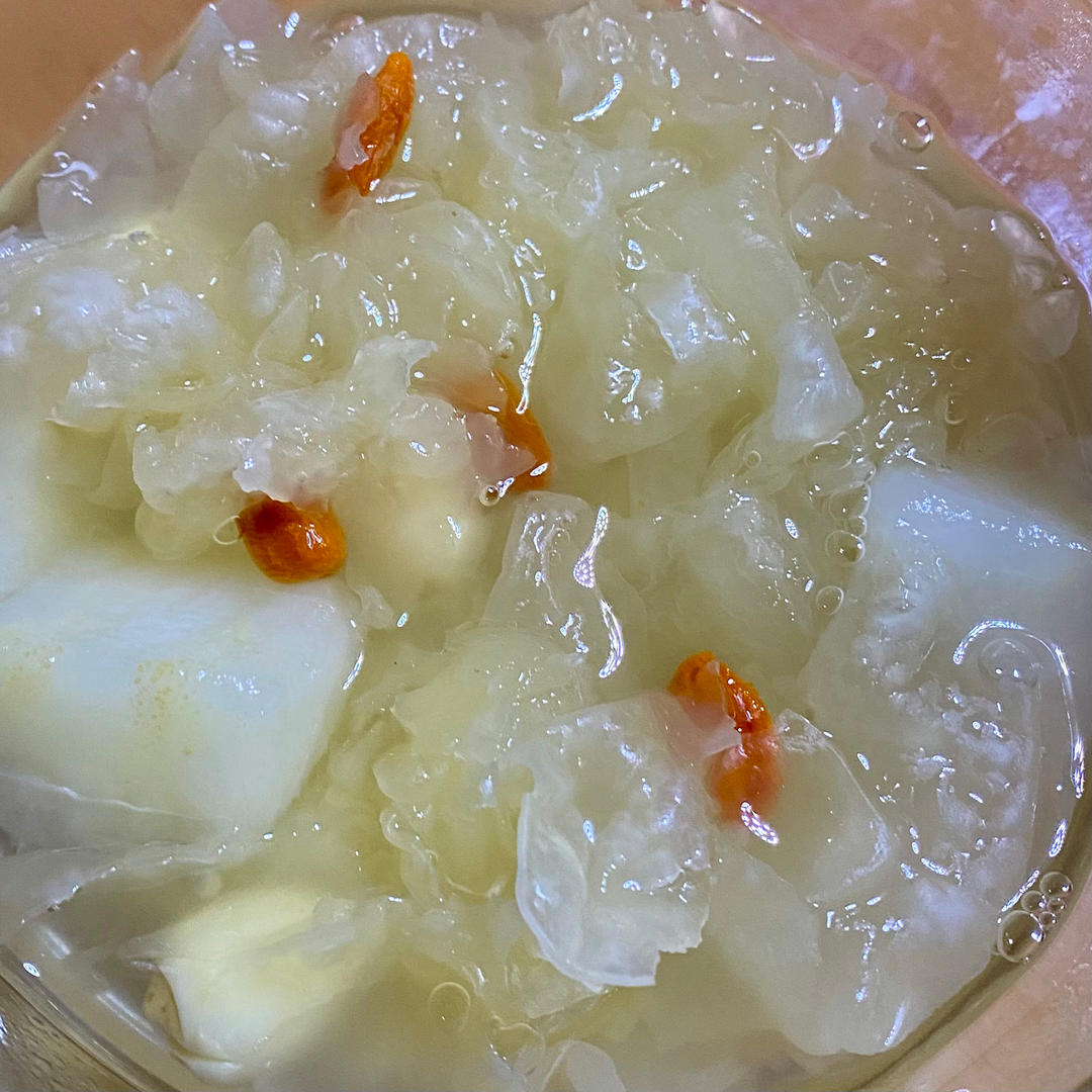 红枣银耳莲子羹