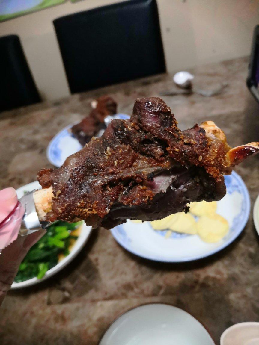 香酥烤羊腿