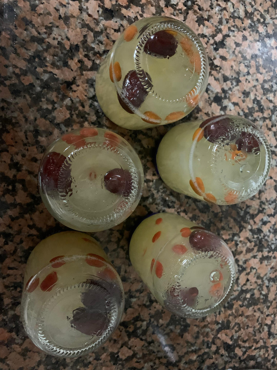枇杷菠萝银耳罐头