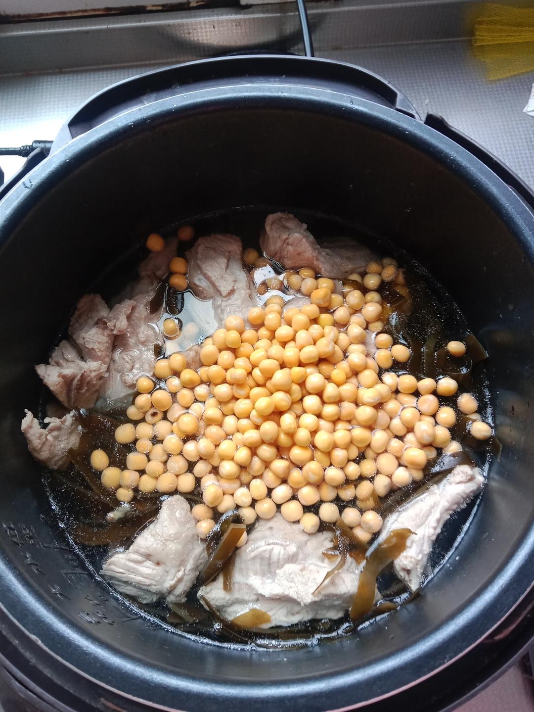 海带排骨玉米豌豆
