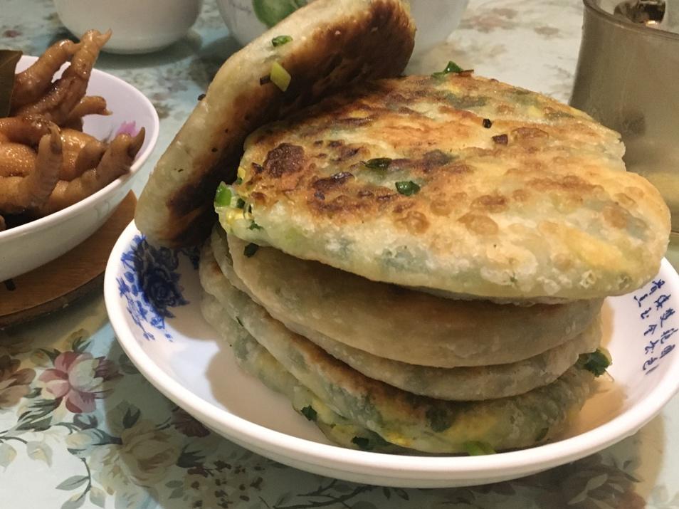 皮薄馅大～韭菜鸡蛋饼