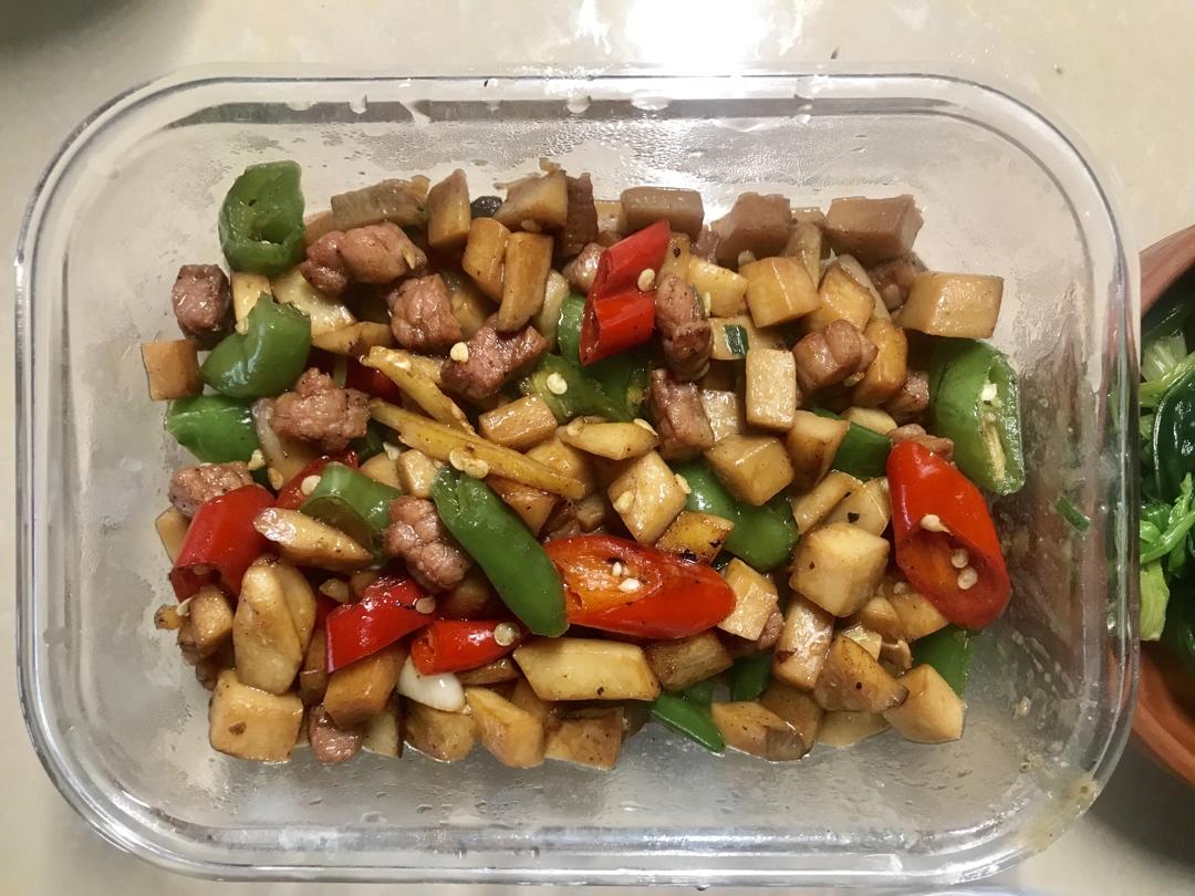 家常菜~杏鲍菇烧牛肉粒