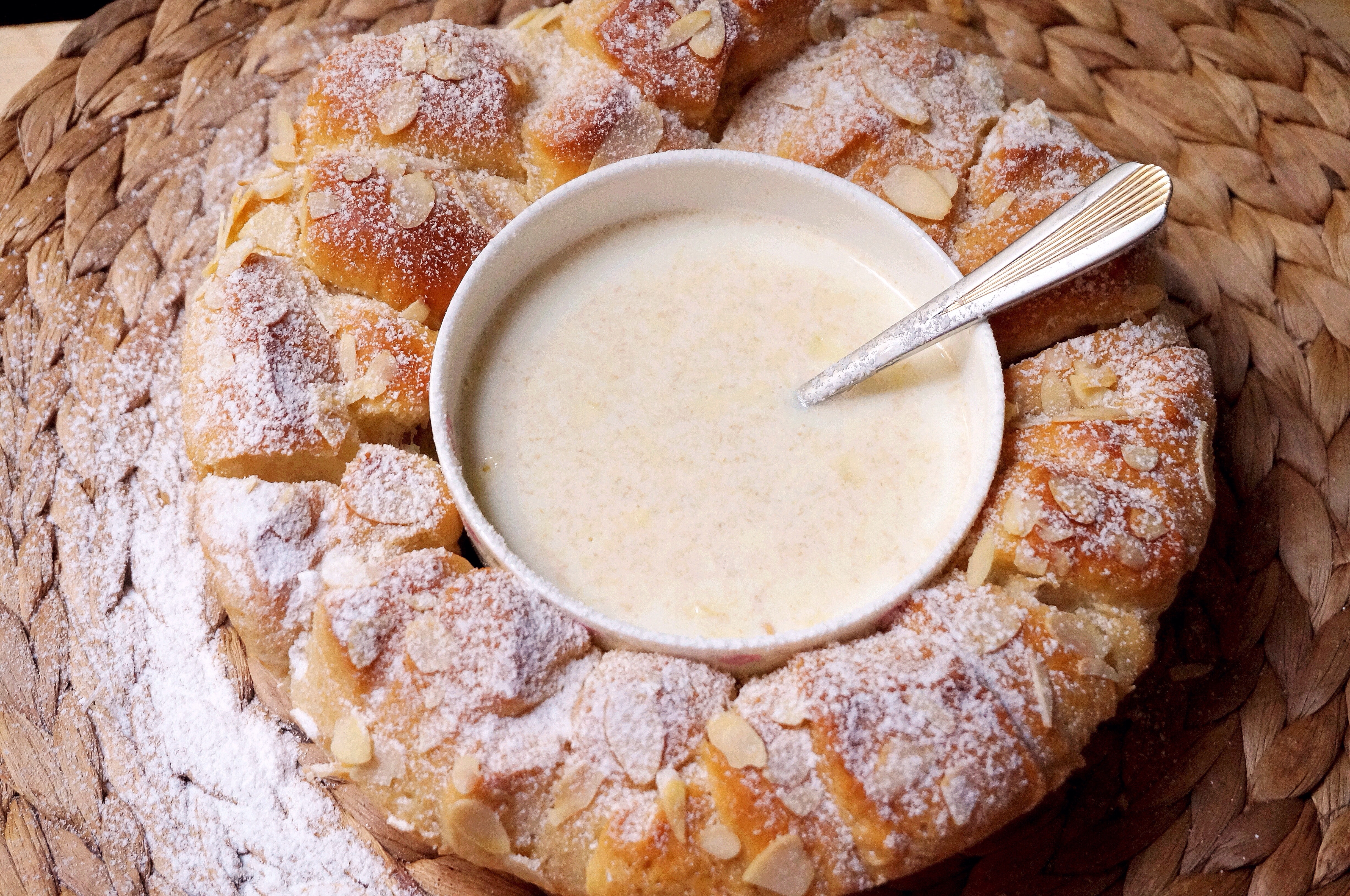 日式香浓炼乳面包