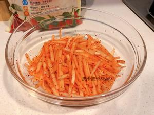 韩国小菜腌萝卜丝的做法 步骤2