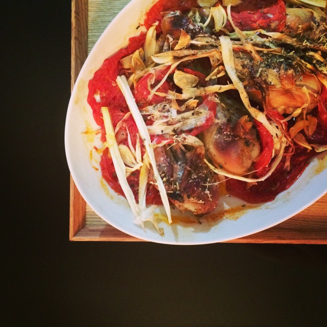 迷迭香番茄烤鸡腿/Roast chicken legs with rosemary and tomatoes