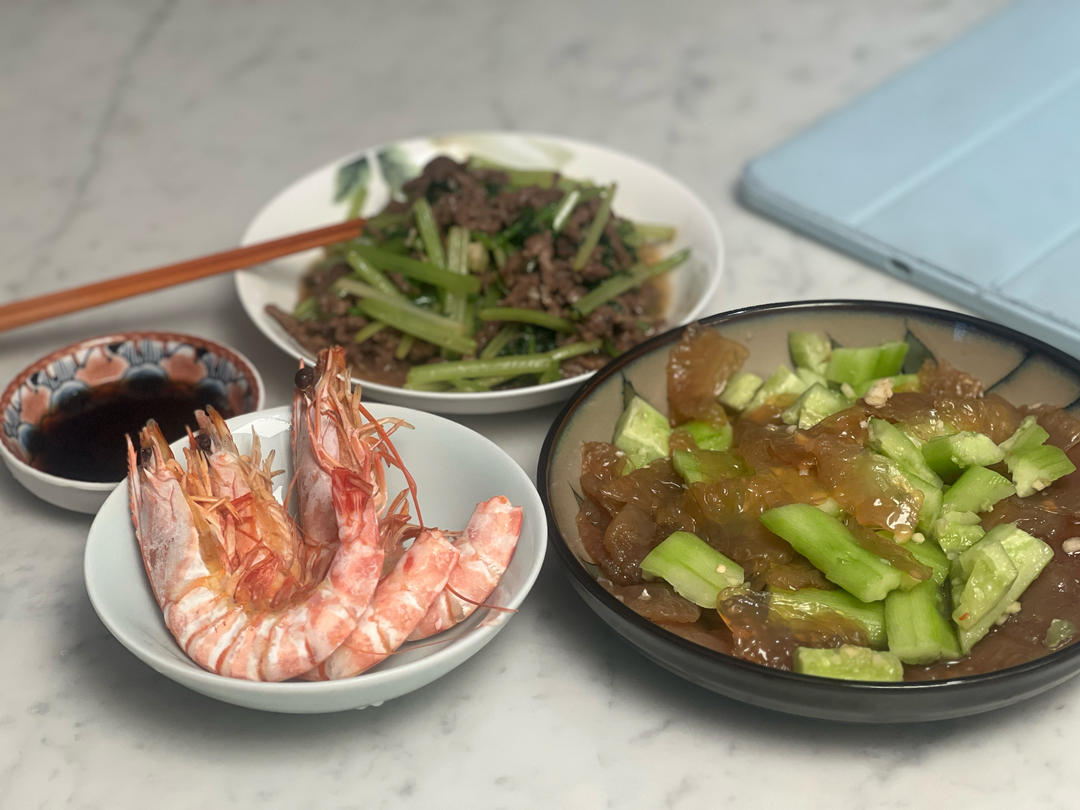 芹菜炒牛肉——中式一日三餐（二百五十六）