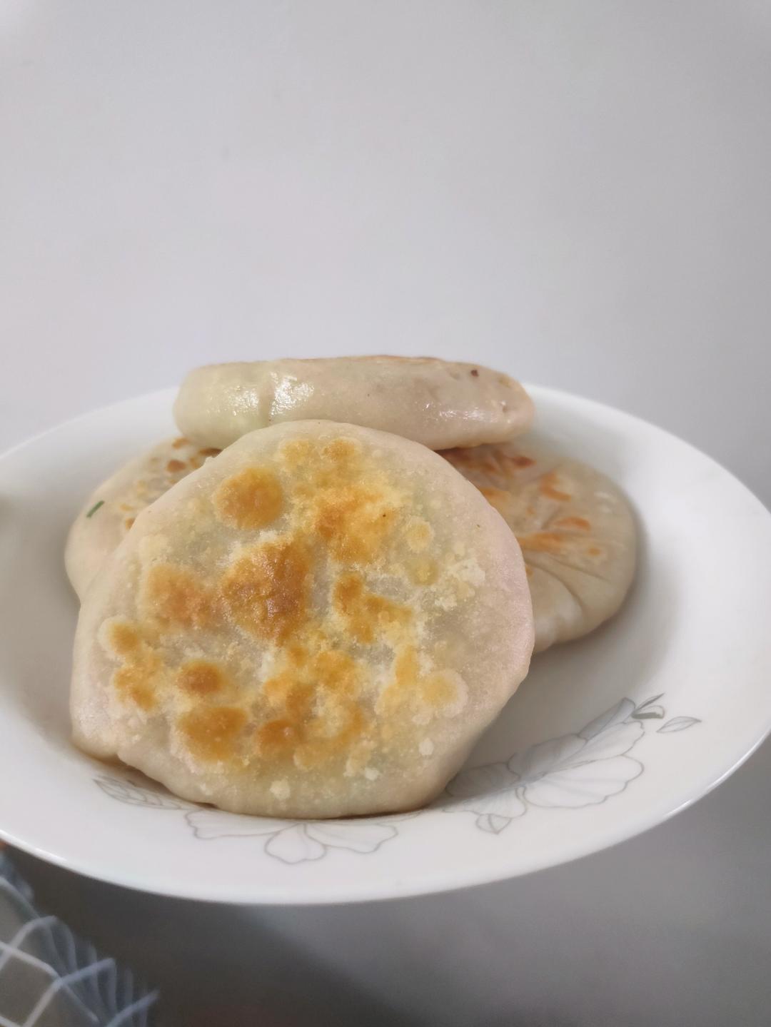 会连续吃八个的萝卜馅饼