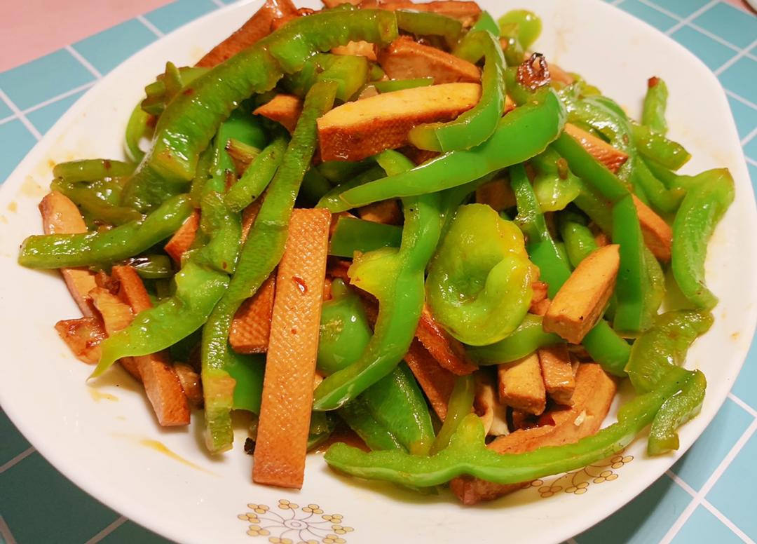青椒炒香干