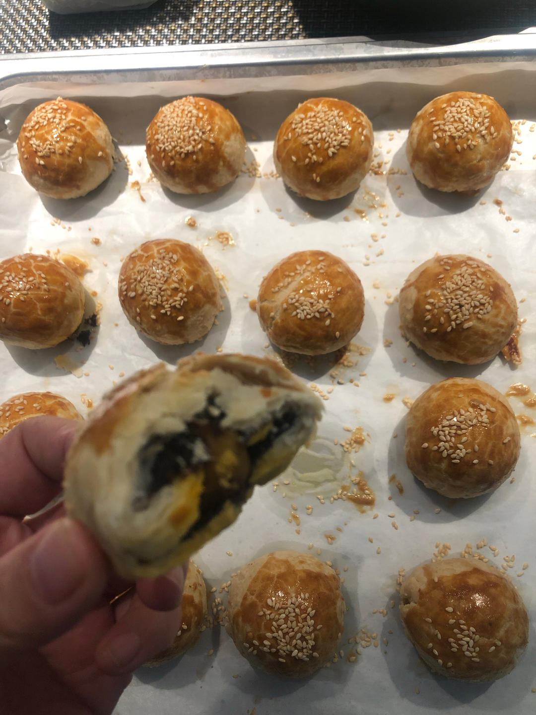 免揉免松弛超快手不破酥不混酥的蛋黄酥—新手一看包会