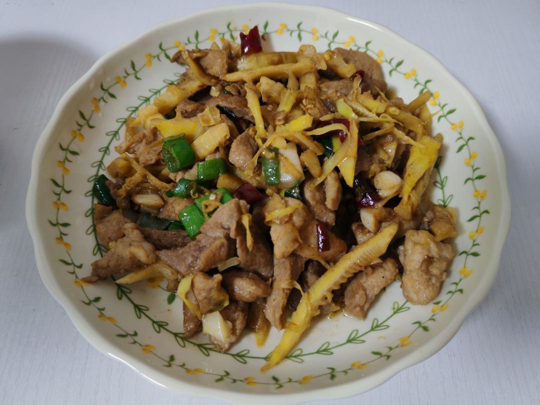 春笋炒肉（附这道菜的最佳打开方式）