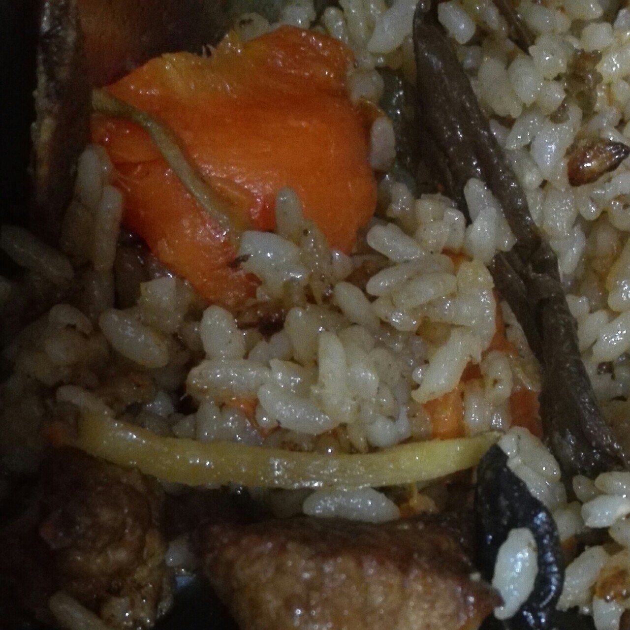 喷香排骨焖饭（爆好吃）