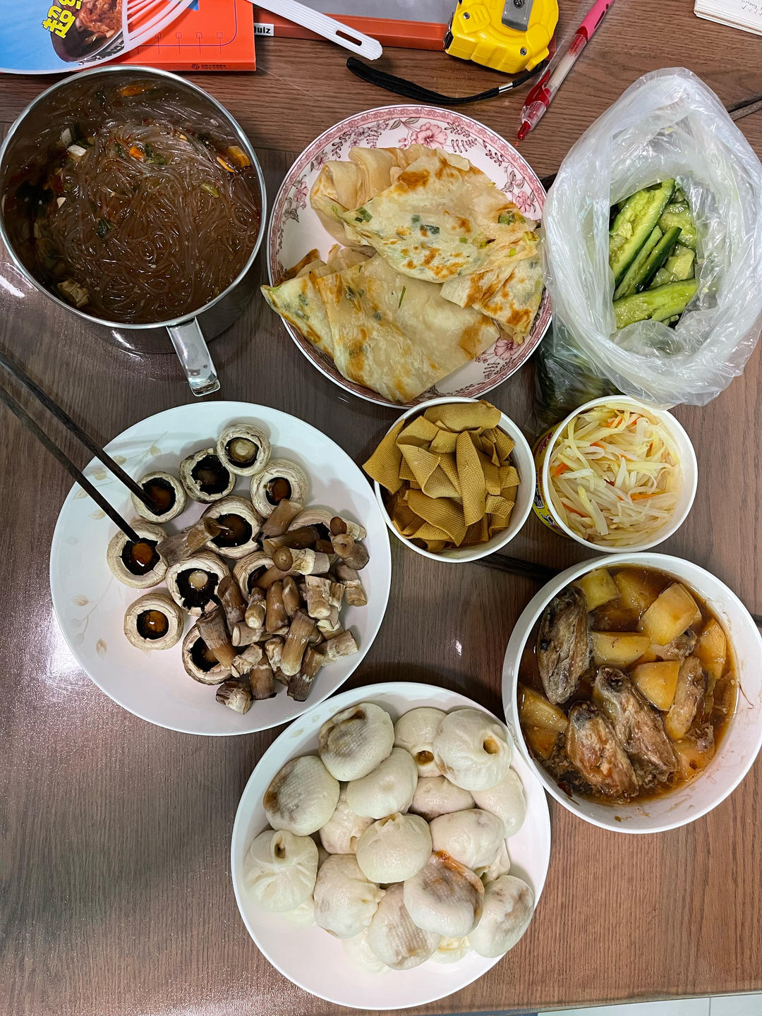 早中晚餐