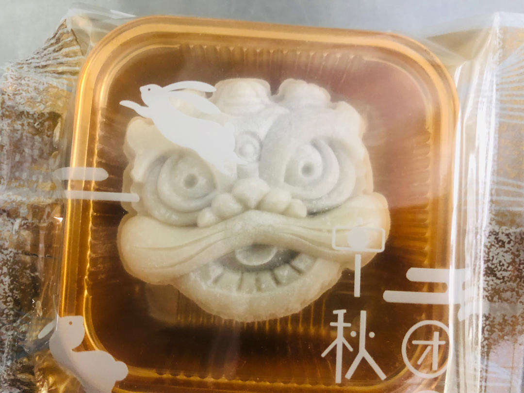 糯叽叽的奥利奥冰皮月饼