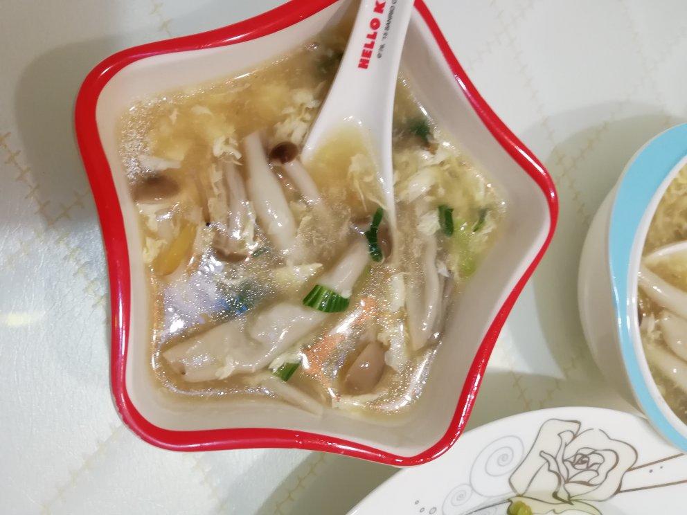 蟹味菇蛋花汤