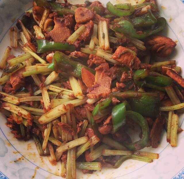 芹菜炒肉片