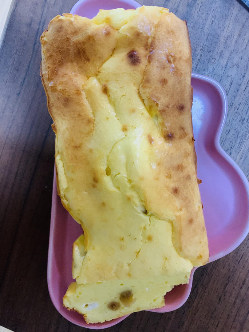 俄罗斯学校里最受欢迎的葡萄干奶酪渣蛋糕
