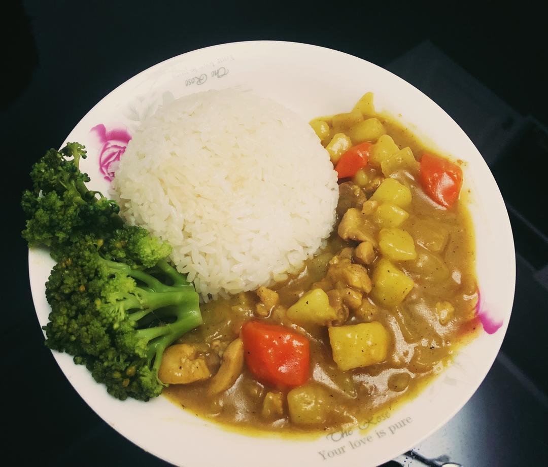咖喱鸡肉饭
