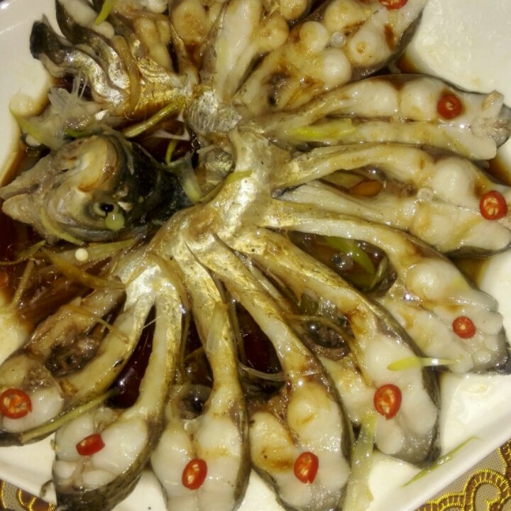 孔雀开屏清蒸鱼