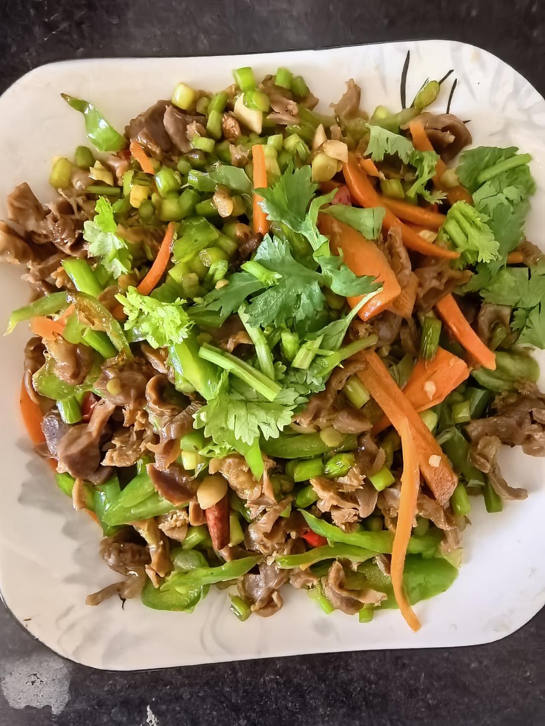 爆炒鸡胗