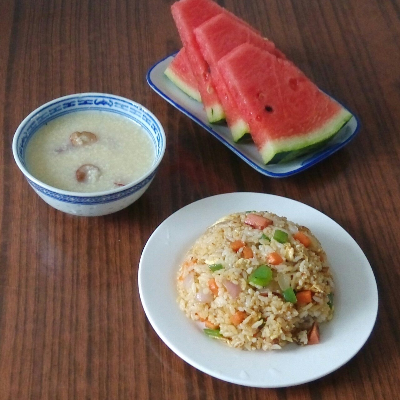 把每天的早餐都放这里