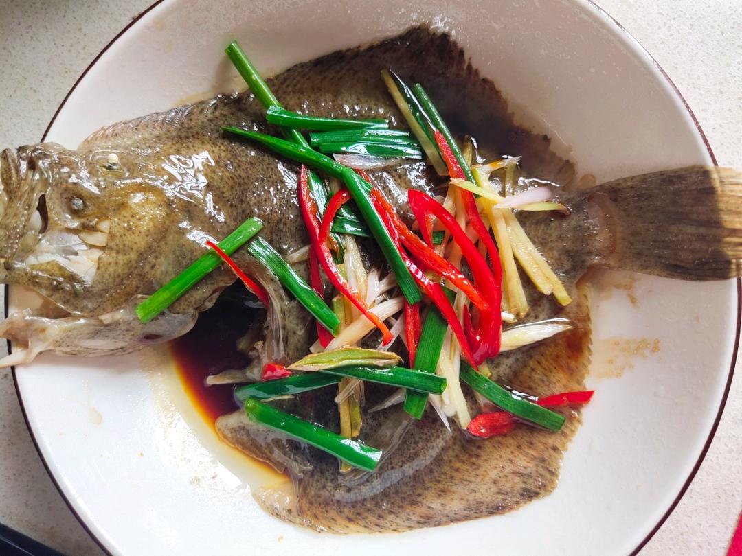 清蒸多宝鱼（黄鱼、鲈鱼、桂鱼……）