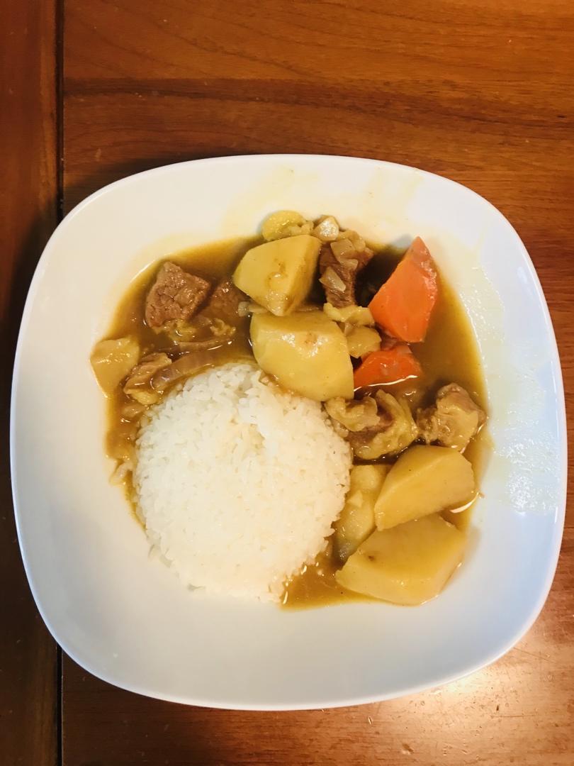 咖喱牛肉饭
