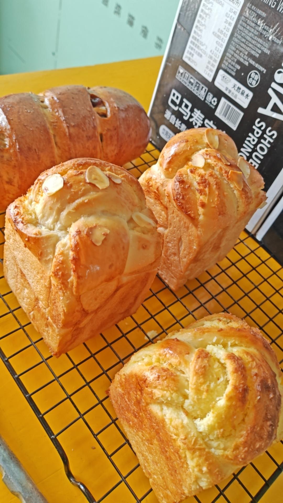 牛奶黄油手撕面包