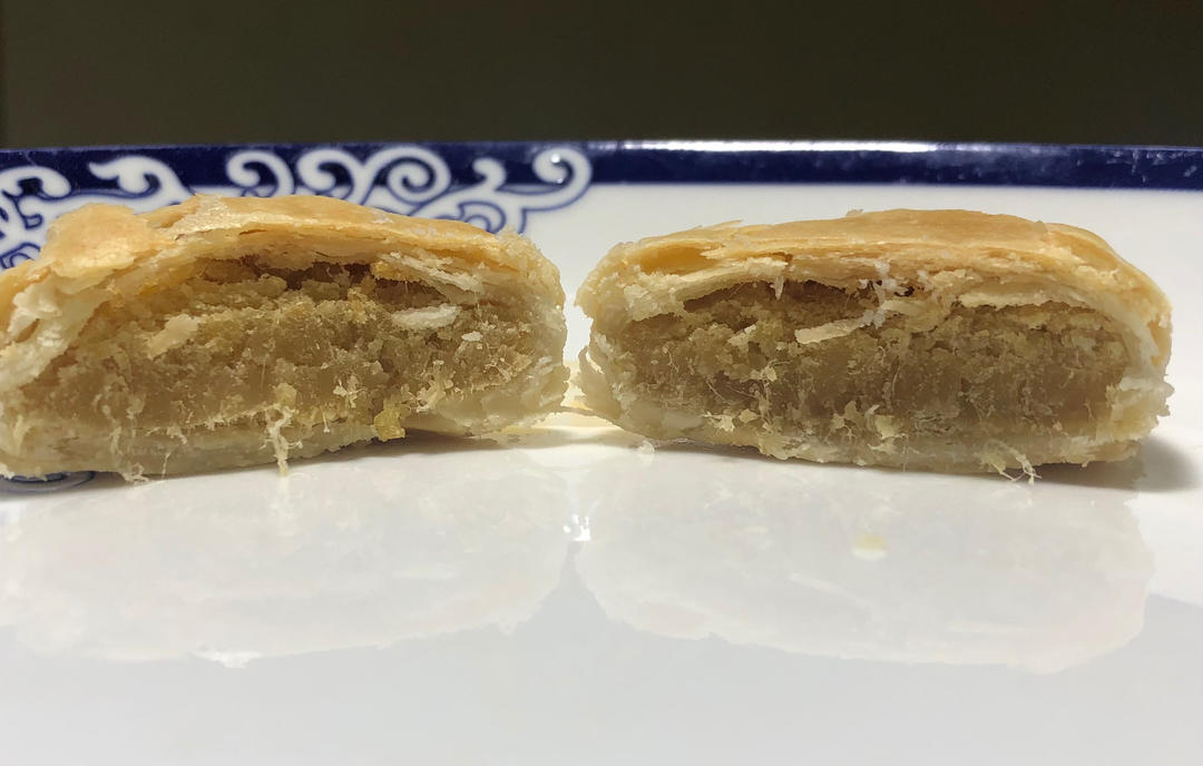 这么薄的皮，这么多的馅儿~~ | 金黄香酥的栗子肉松饼