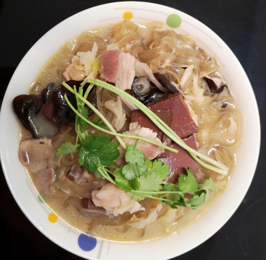 酸菜猪肉炖粉条