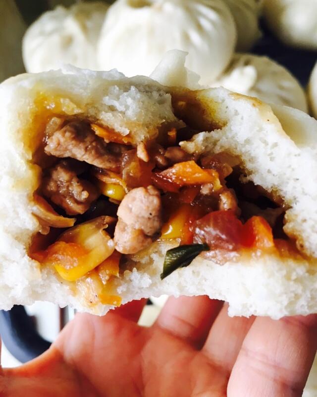 洋葱酱肉丁包子